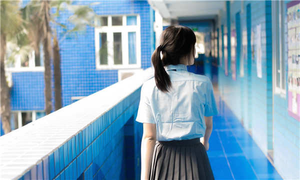 习水如何找到一个可以帮助我生孩子的女人？